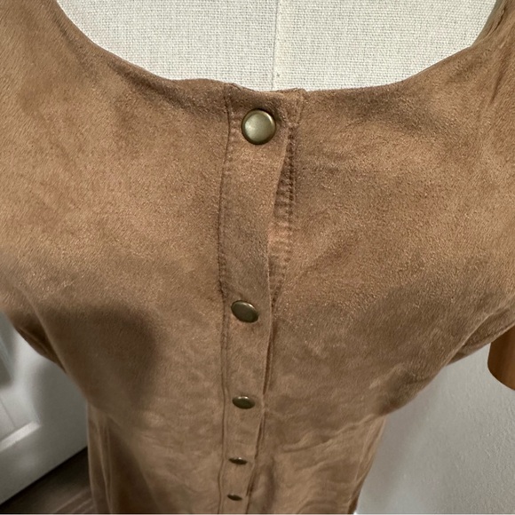 NWT*Maurice’s Flowy, functional button down dress - Picture 10 of 12